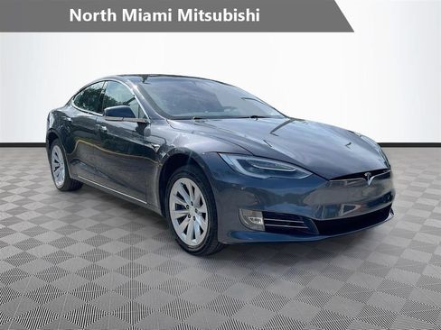 Used 2018 Tesla Model S 75D AWD/4WD image 1
