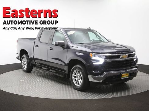 Used 2022 Chevrolet Silverado 1500 LT AWD/4WD image 49