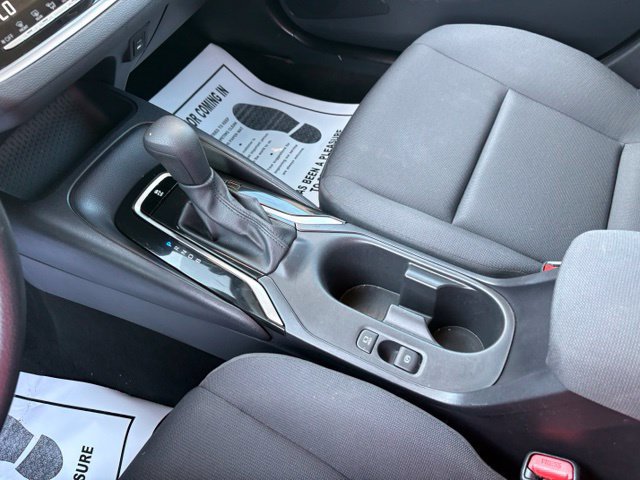 Used 2025 Toyota Corolla LE FWD image 20