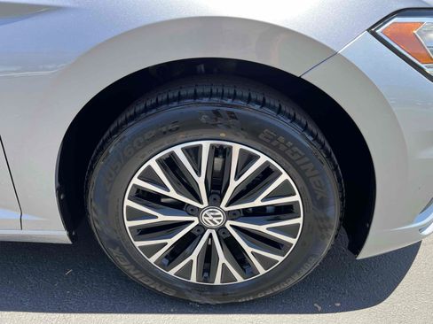Used 2021 Volkswagen Jetta SE FWD image 74
