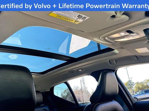 Certified 2024 Volvo XC40 B5 Plus image 22