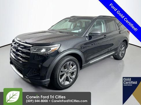 Certified 2025 Ford Explorer Active w/ Active Comfort Package image 5