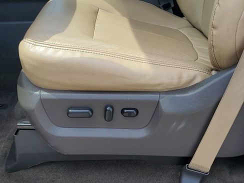 Used 2016 Ford F350 Lariat AWD/4WD image 32
