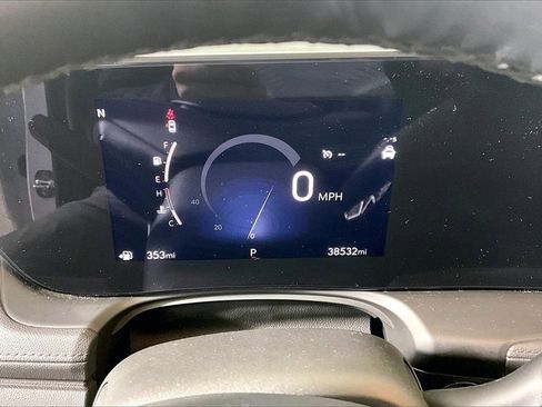 Used 2024 Buick Encore GX Sport Touring w/ Comfort Package image 16