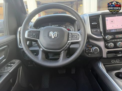 Used 2025 RAM 1500 Big Horn AWD/4WD image 14