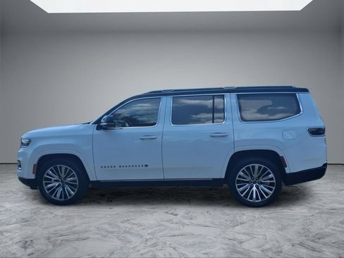 Used 2023 Jeep Grand Wagoneer Series III AWD/4WD image 4