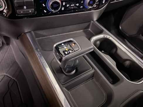 Certified 2025 Chevrolet Silverado 1500 High Country image 52