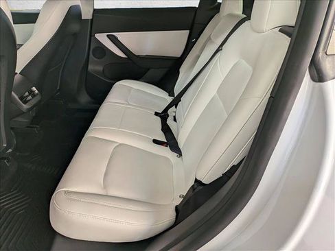 Used 2020 Tesla Model Y Long Range AWD/4WD image 25
