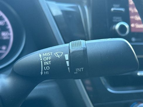 Used 2021 Toyota Camry SE FWD image 37