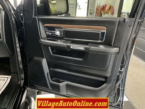 Used 2015 RAM 1500 Laramie w/ Convenience Group AWD/4WD image 37