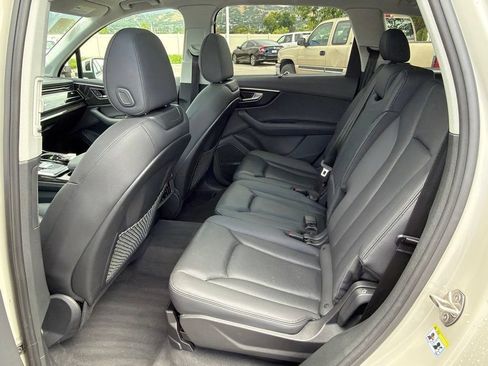 Used 2023 Audi Q7 2.0T Premium Plus AWD/4WD image 19