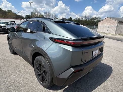 New 2026 Toyota C-HR image 3