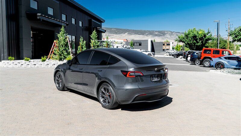 Used 2022 Tesla Model Y Performance AWD/4WD image 8