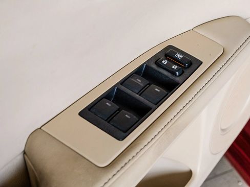 Used 2014 Lexus ES 300h w/ Luxury Package w/Bamboo Trim FWD image 48