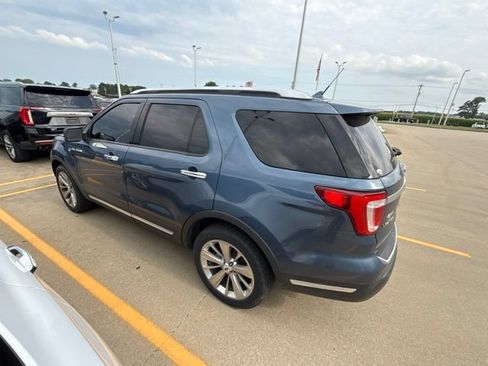 Used 2019 Ford Explorer Limited w/ Class III Trailer Tow Package AWD/4WD image 6