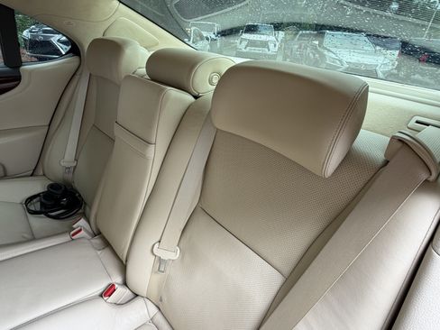 Used 2010 Lexus LS 460 L AWD/4WD image 32