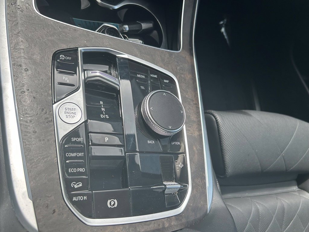Used 2025 BMW X7 xDrive40i AWD/4WD image 20