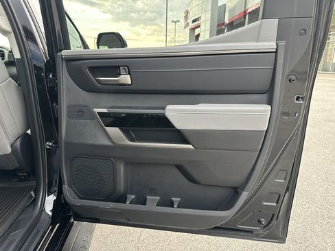 Used 2024 Toyota Tundra Limited AWD/4WD image 14