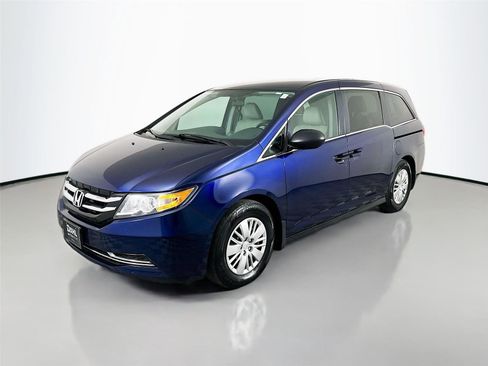 Used 2015 Honda Odyssey LX image 3