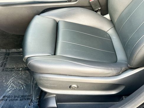 Used 2023 Mercedes-Benz GLA 250 4MATIC image 18