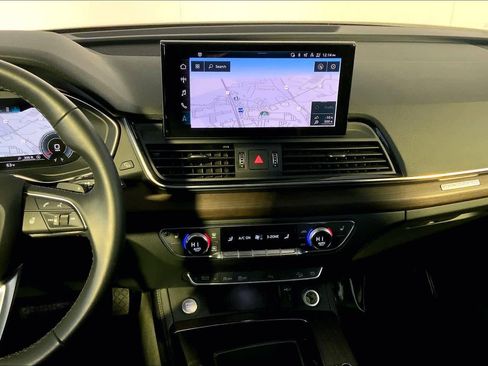 Used 2021 Audi Q5 Premium Plus w/ Premium Plus Package image 6