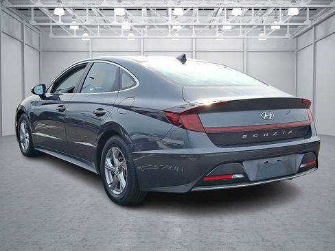 Certified 2023 Hyundai Sonata SE w/ Cargo Package image 4