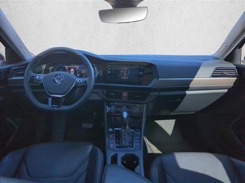 Used 2021 Volkswagen Jetta SEL Premium image 21