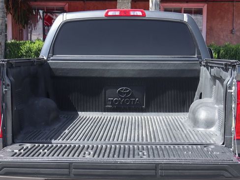 Used 2016 Toyota Tundra SR5 w/ SR5 Upgrade Package RWD image 8