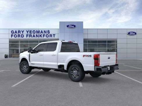 New 2026 Ford F250 Lariat w/ FX4 Off-Road Package image 4