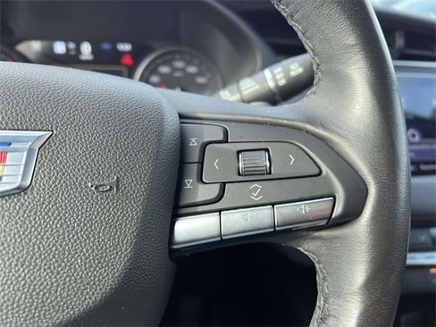 Used 2021 Cadillac XT4 Premium Luxury image 27