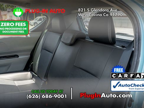 Used 2012 Toyota Prius C Four FWD image 9