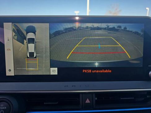 Certified 2025 Toyota Prius Limited image 23