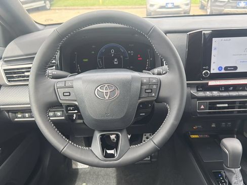 Used 2024 Toyota Corolla SE FWD image 14