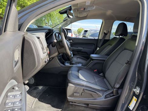 Used 2018 Chevrolet Colorado Z71 AWD/4WD image 10