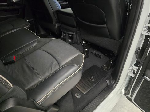 Used 2024 RAM 2500 Laramie w/ Safety Group AWD/4WD image 42