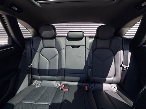 New 2026 Porsche Macan image 22