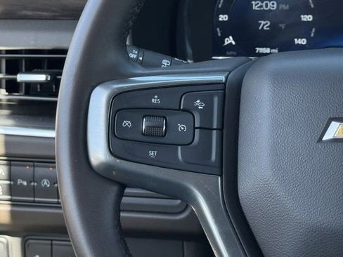Used 2024 Chevrolet Suburban LT image 16