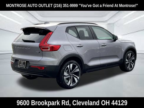 Used 2026 Volvo XC40 B5 Plus w/ Protection Package Premier AWD/4WD image 5