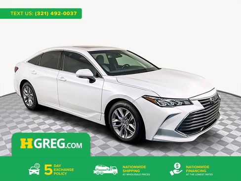 Used 2019 Toyota Avalon XLE w/ Moonroof Package image 1