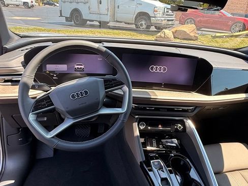 Used 2026 Audi Q5 Premium AWD/4WD image 18