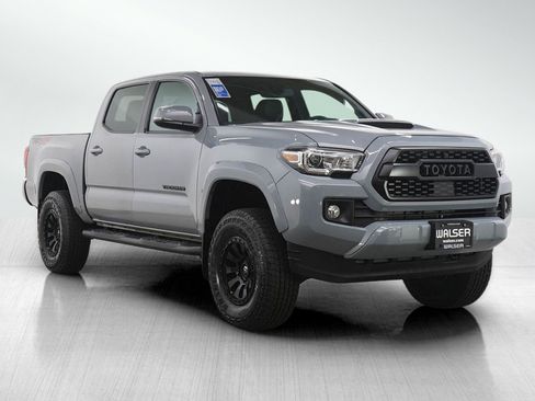Used 2019 Toyota Tacoma TRD Sport image 7