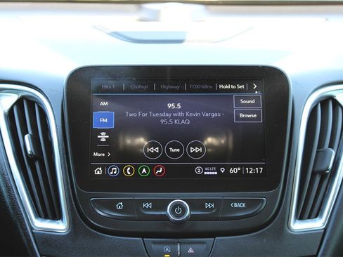 Used 2024 Chevrolet Malibu LT image 16