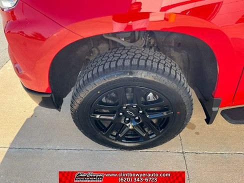Used 2022 Chevrolet Silverado 1500 LT Trail Boss w/ LT Trail Boss Premium Package AWD/4WD image 22