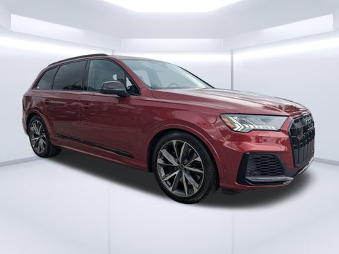 Certified 2023 Audi SQ7 Premium Plus w/ Executive Package image 1