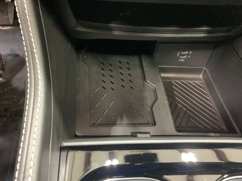 New 2026 Chrysler Pacifica Limited image 37