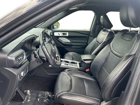 Used 2020 Ford Explorer ST w/ Premium Technology Package AWD/4WD image 11