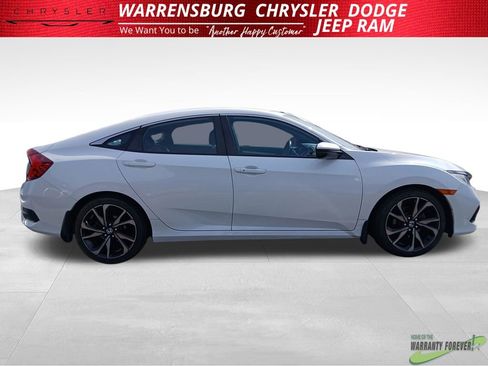 Used 2019 Honda Civic Sport image 2