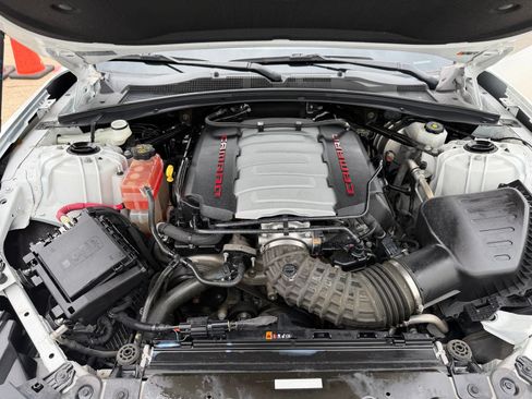 Used 2022 Chevrolet Camaro SS RWD image 26