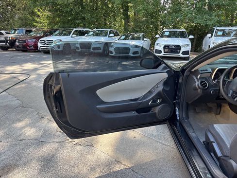Used 2015 Chevrolet Camaro LS RWD image 10