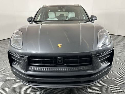 Used 2025 Porsche Macan image 7
